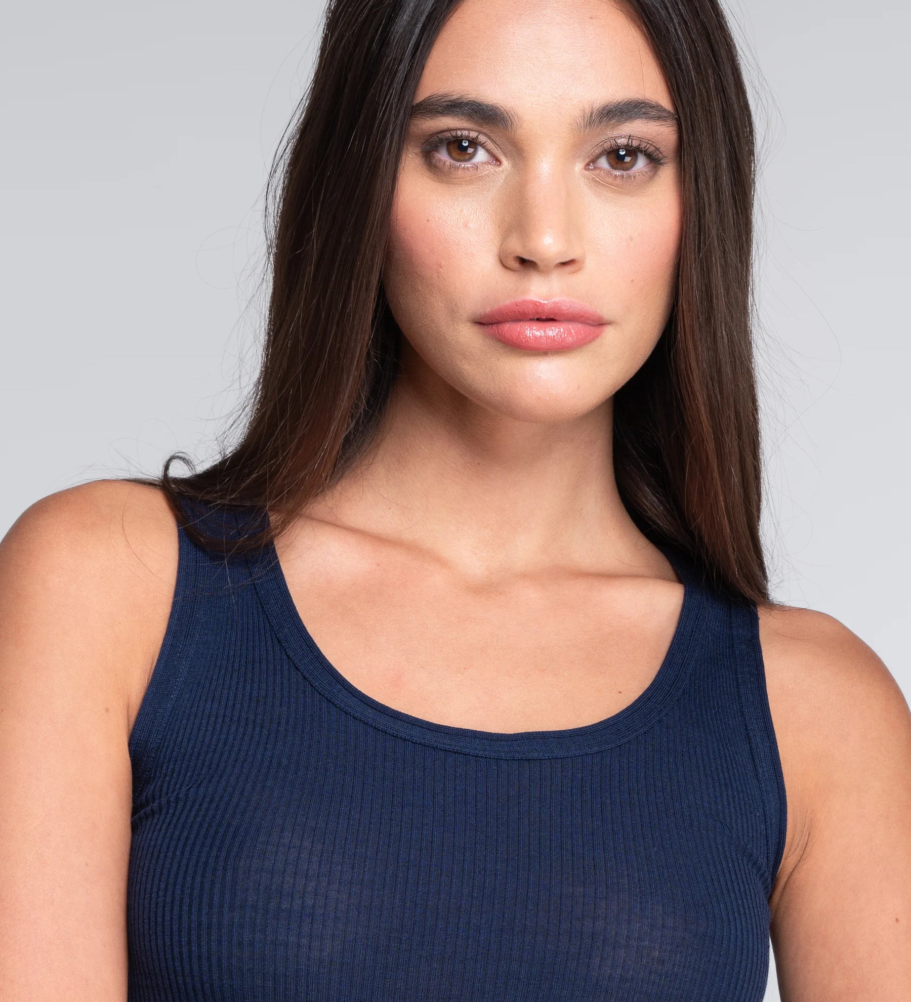 Oscalito Silk and Wool Sleeveless Vest with Scoop Neck