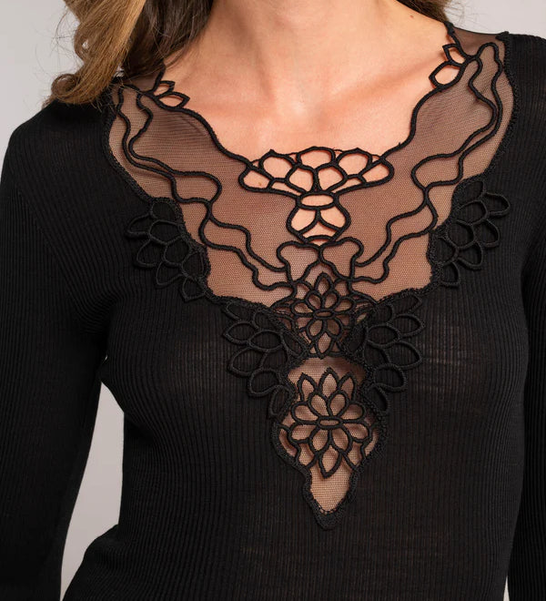Oscalito Long Sleeved Top with Floral Tulle & Lace Motif