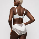 PrimaDonna Naica Full Brief
